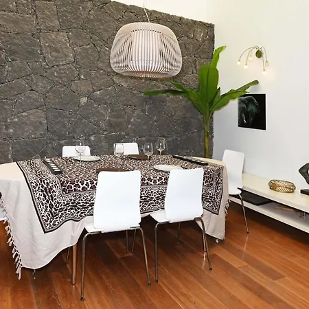 Laura Tatil Evi