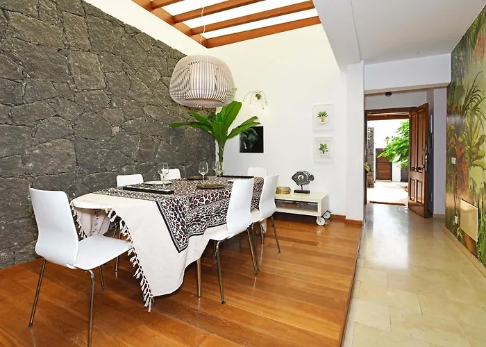 Casa Laura Nyaraló *